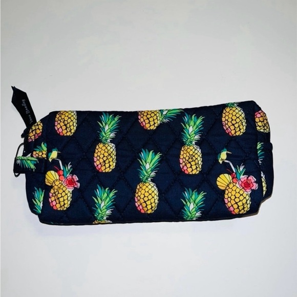 Vera Bradley Handbags - Vera Bradley Medium Cosmetic Toucan Party